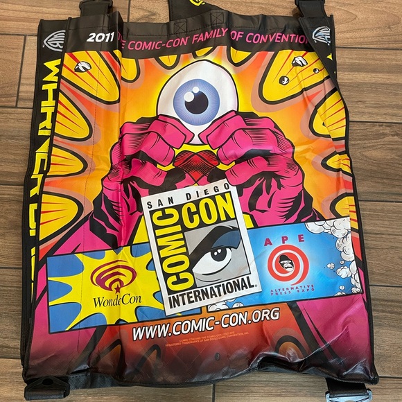 Other - Official 2011 San Diego Comic Con Batman Arkham City Backpack Tote